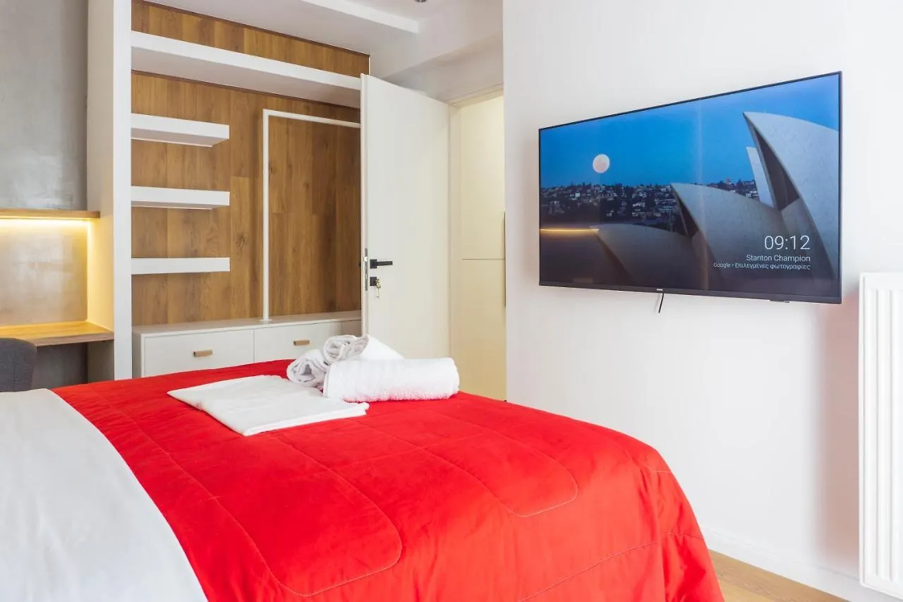 New Modern Style Home Next To The Train Station Thessaloniki