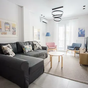 Spacious Unique Luxurious סלוניקי