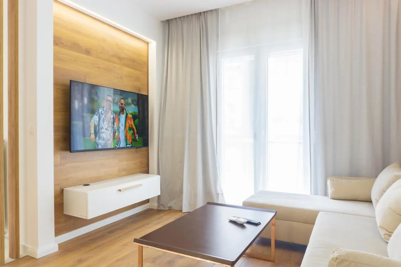 Apartment New Modern Style Home Next To The Train Station Thessaloniki Greece