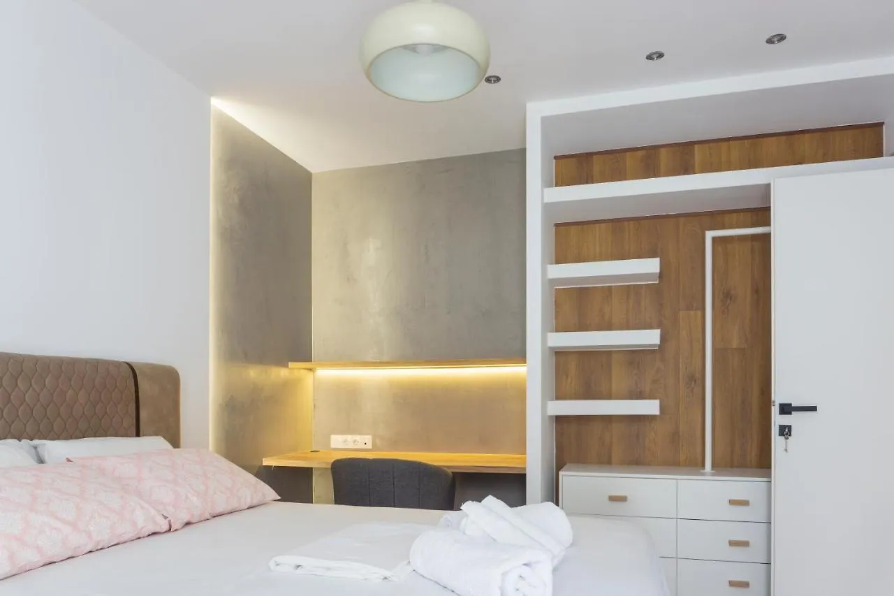 Apartment New Modern Style Home Next To The Train Station Thessaloniki