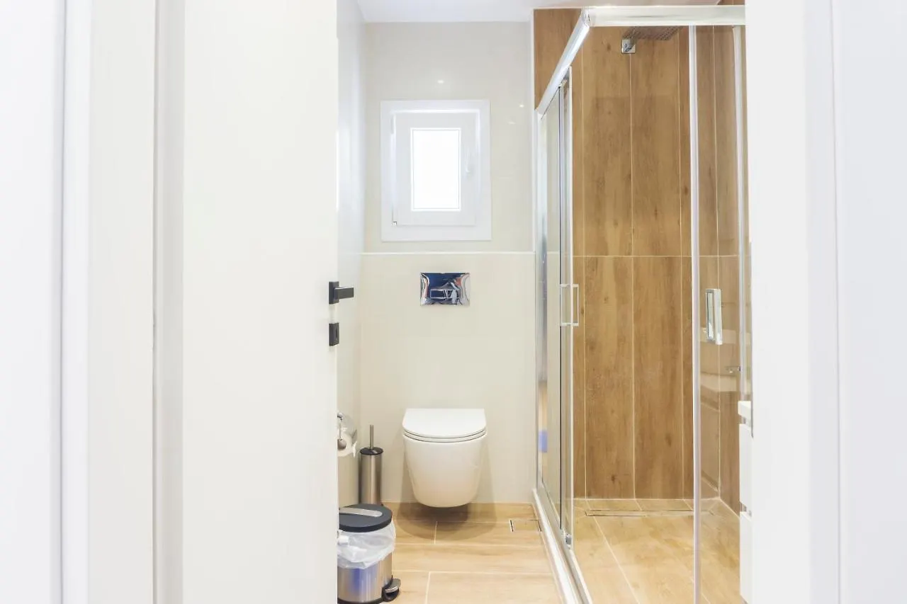 New Modern Style Home Next To The Train Station Thessaloniki Apartment